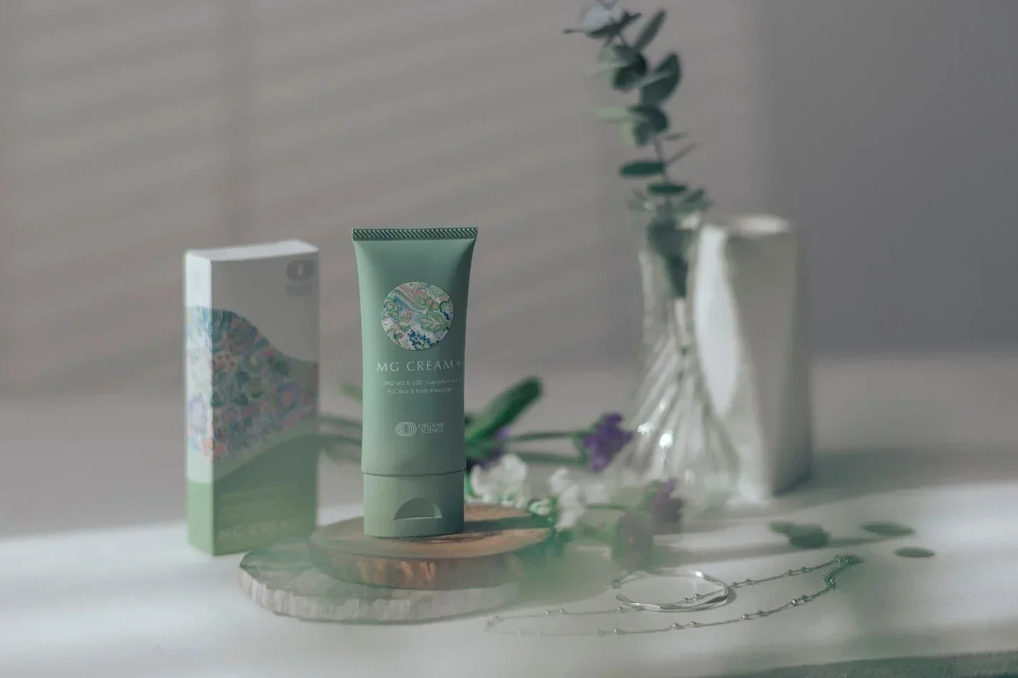 スキンケアクリームに高吸収マグネシウムとCBDを配合 医師監修・心身の緊張を和らげる『MG CREAM+CBD』新発売