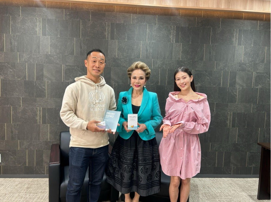 デヴィ夫人&上司のあさみさんとLIVE